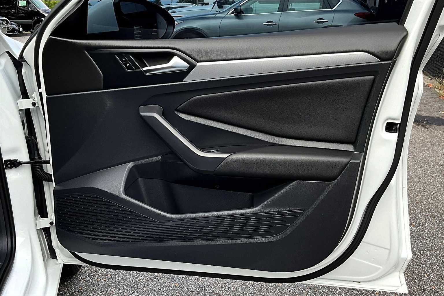 2021 Volkswagen Jetta S photo 17