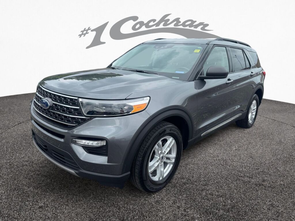 2022 Ford Explorer XLT photo 3