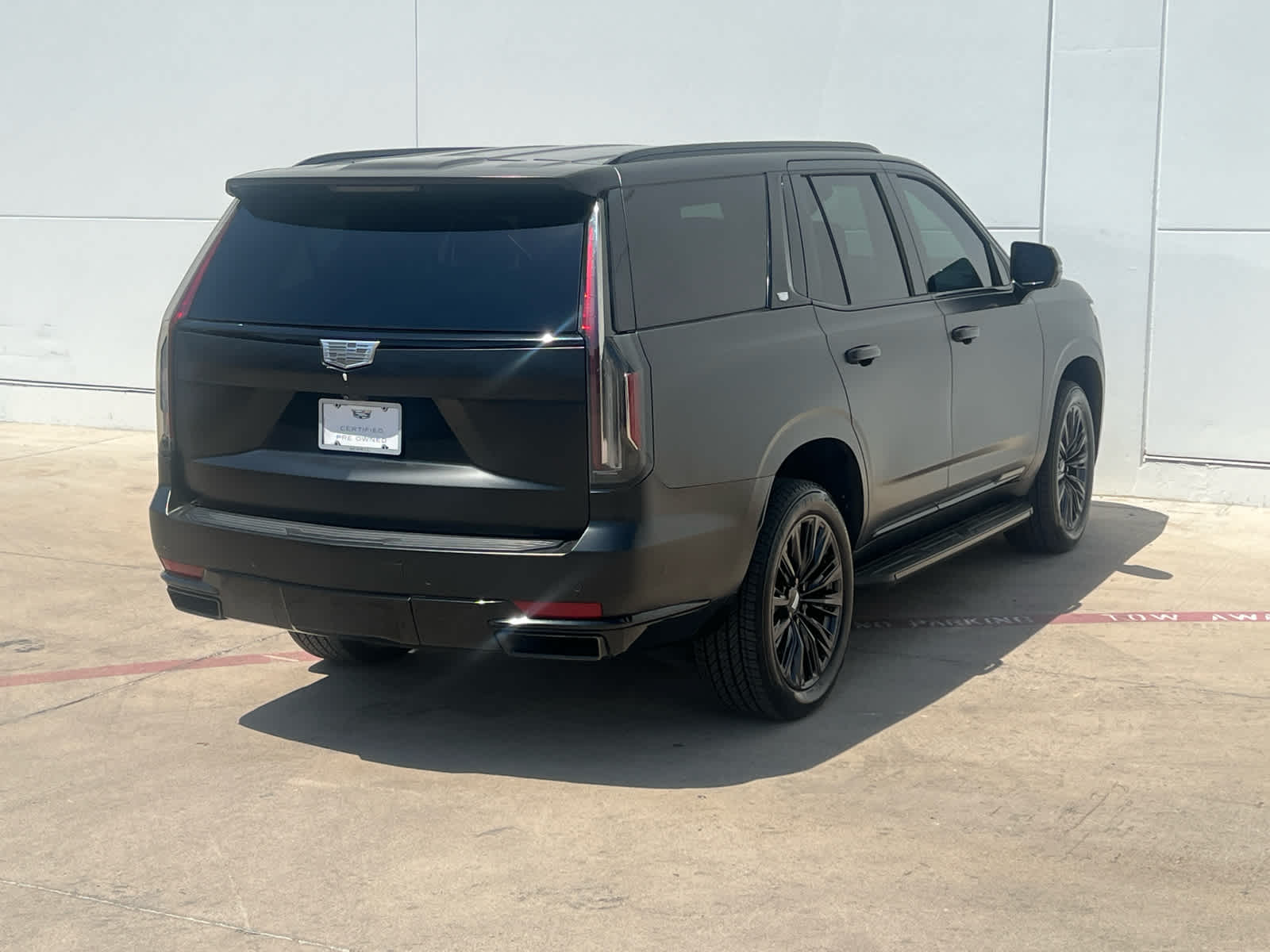 2022 Cadillac Escalade Sport photo 3