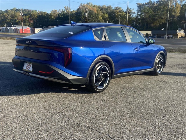 2025 Kia K4 EX photo 2