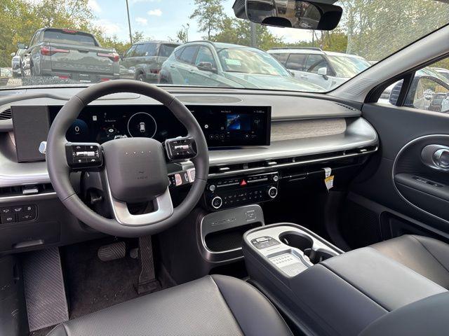 2026 Hyundai Ioniq SEL photo 4
