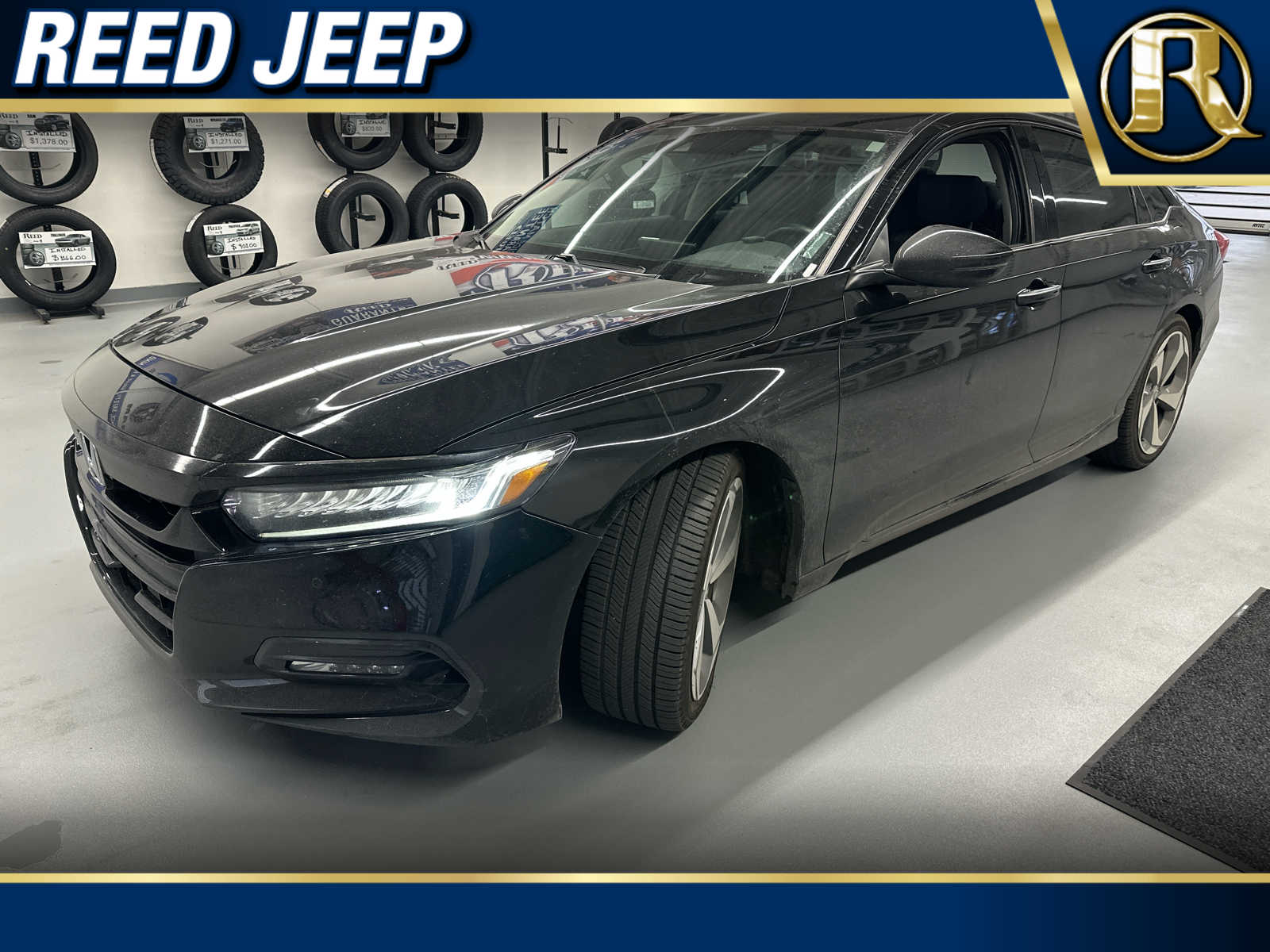 2018 Honda Accord Touring's photo