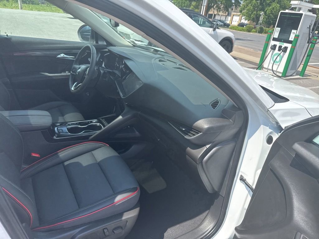 2022 Buick Envision Essence photo 10
