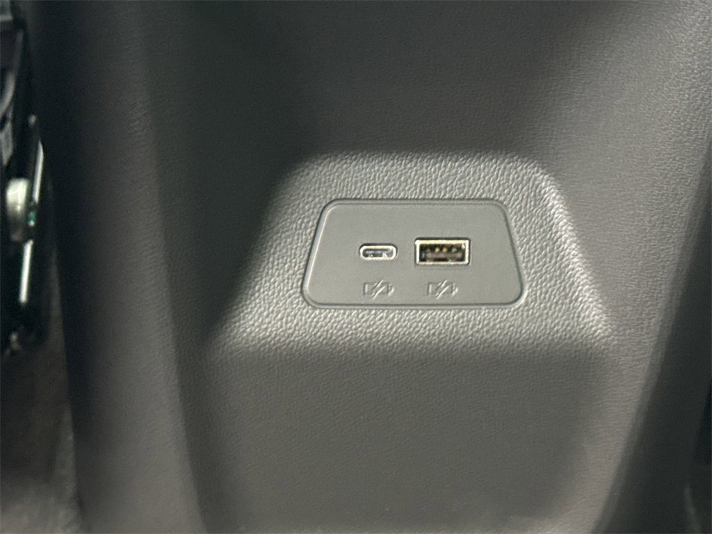 2025 Buick Envision Sport Touring photo 32