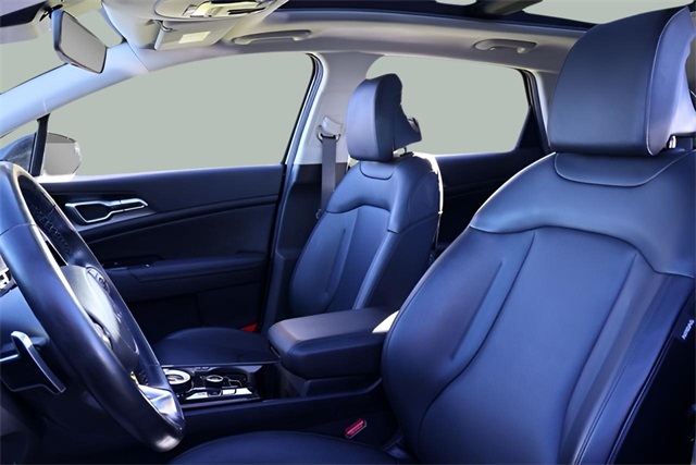 2023 Kia Sportage Hybrid EX photo 3