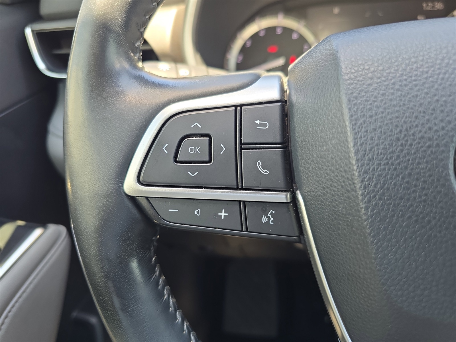 2022 Toyota Highlander Limited photo 22