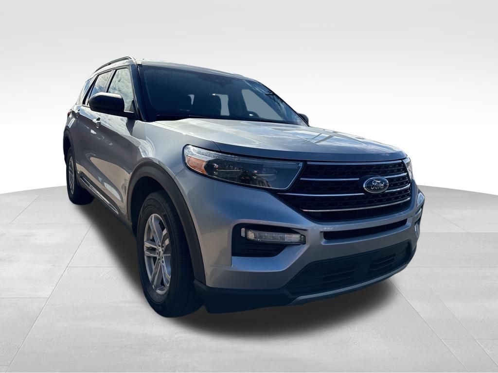 2023 Ford Explorer XLT photo 4
