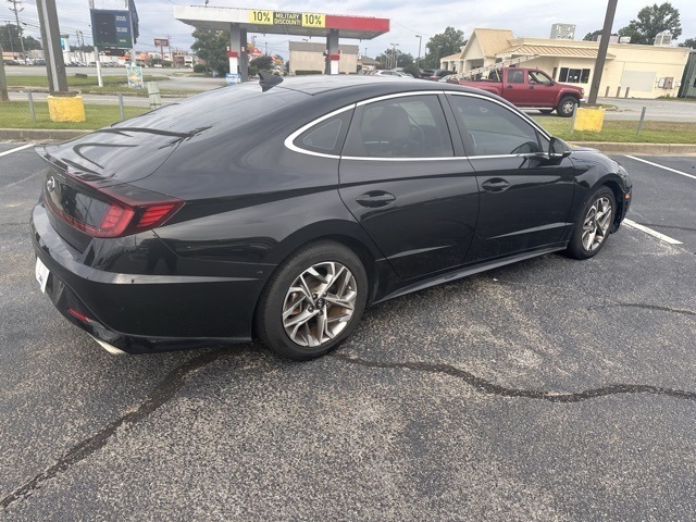 2021 Hyundai Sonata SEL photo 2