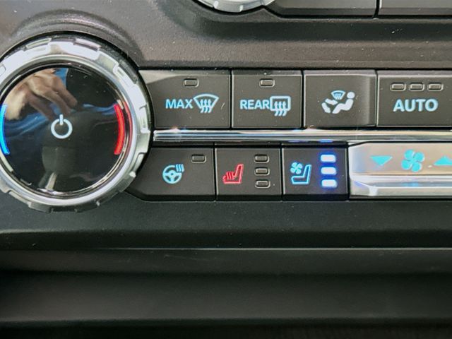 2025 Ford F-450 photo 21