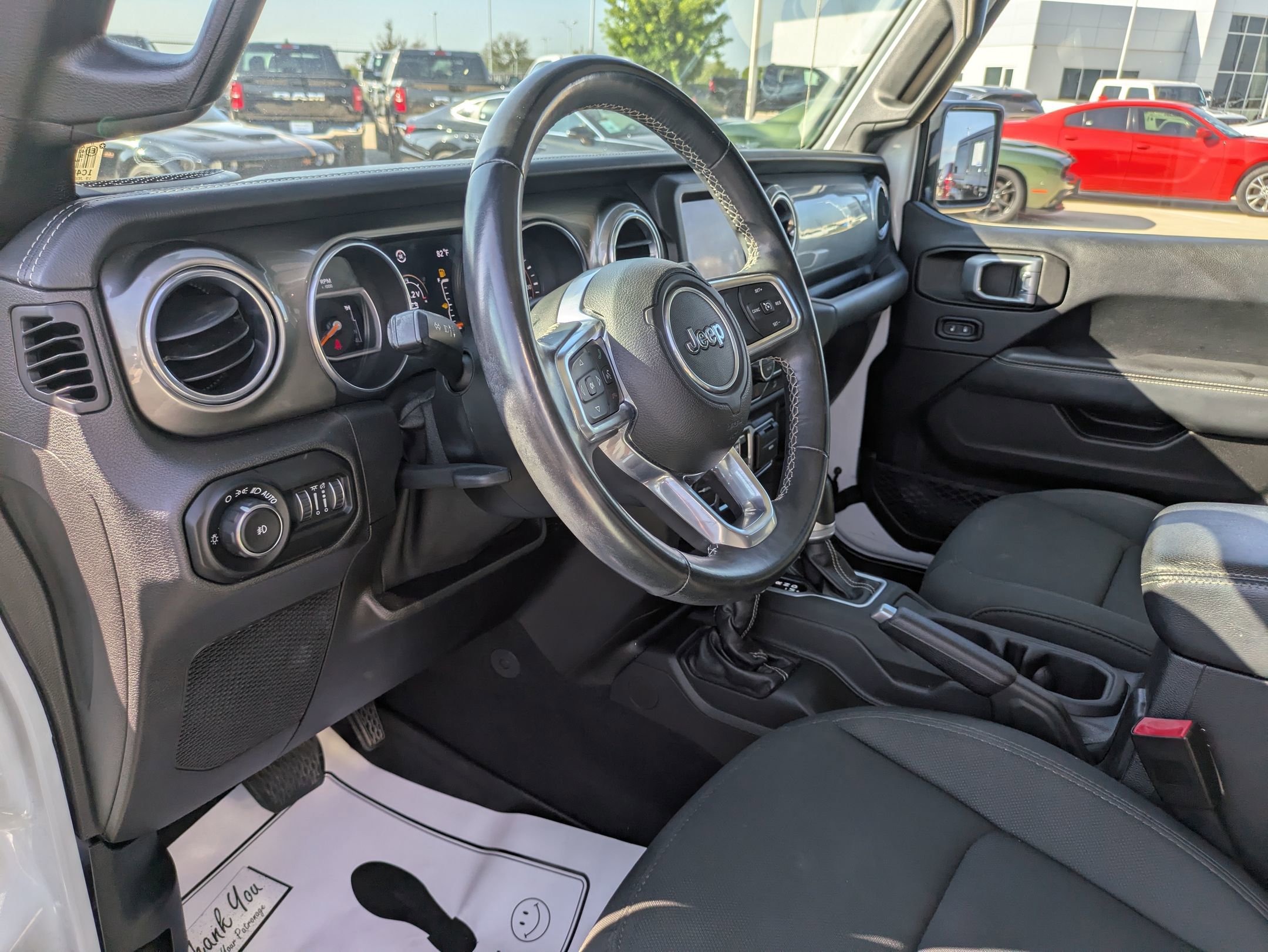 2019 Jeep Wrangler Unlimited Sahara photo 8
