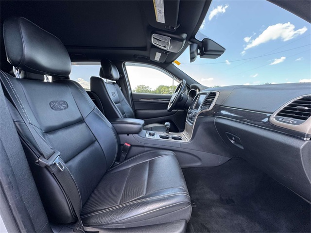 2014 Jeep Grand Cherokee Overland photo 2