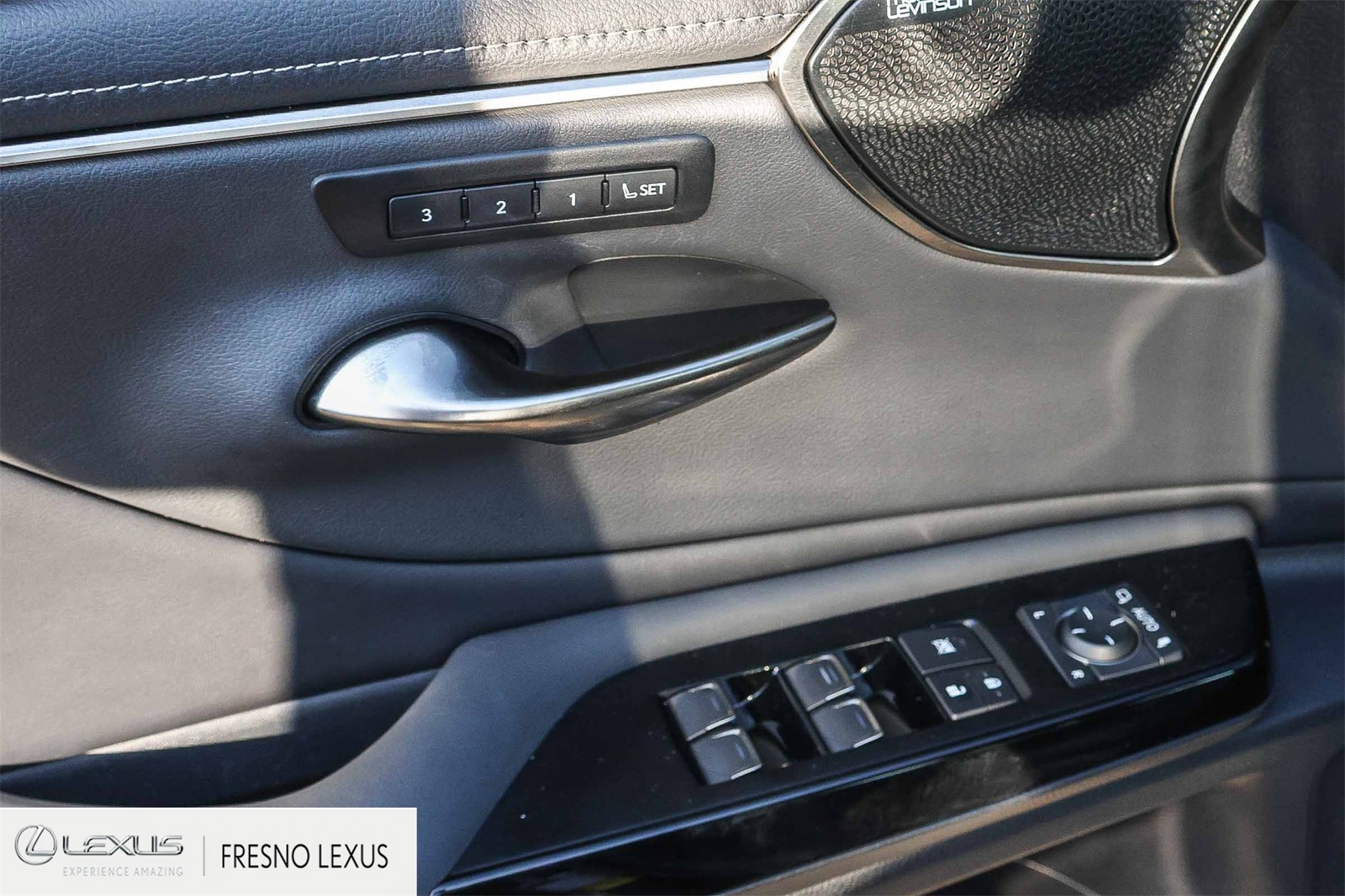 2022 Lexus ES 350 F SPORT photo 21