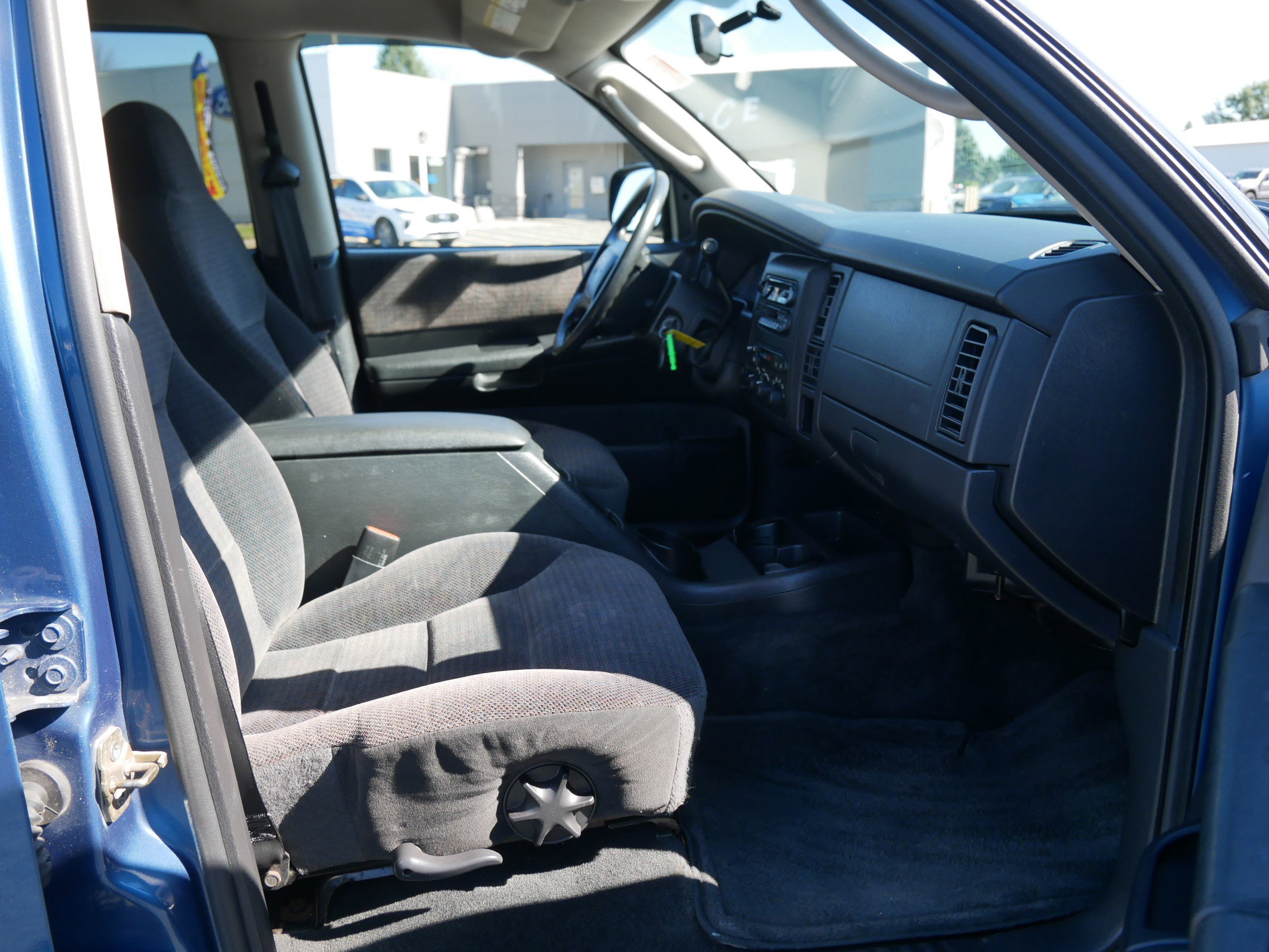 2002 Dodge Durango SLT photo 14