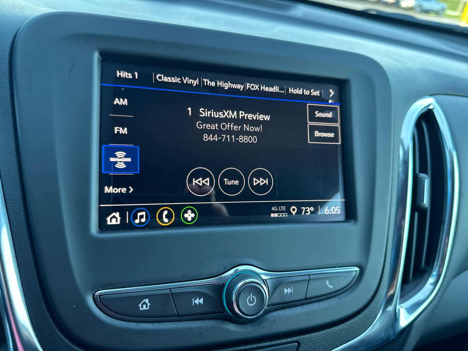 2023 Chevrolet Equinox LT photo 17