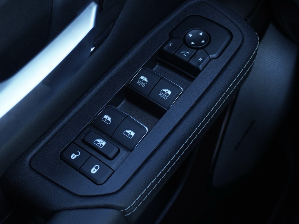 2026 Ram 1500 Rebel photo 15