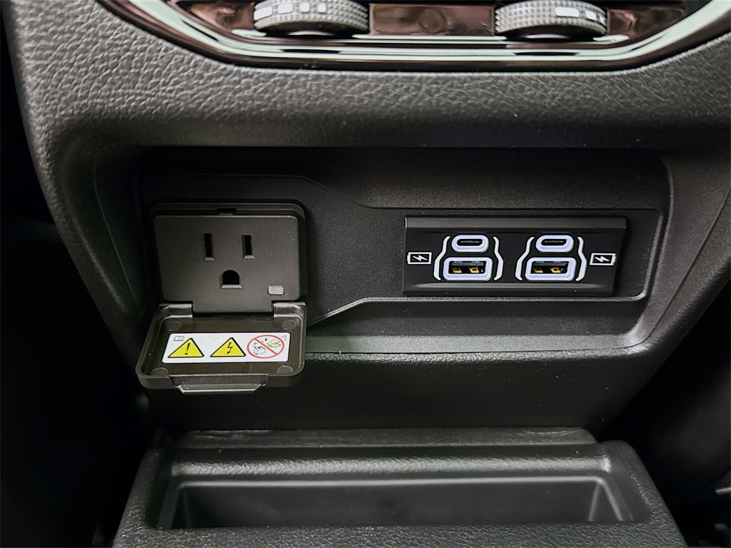 2025 Jeep Grand Cherokee Limited photo 27