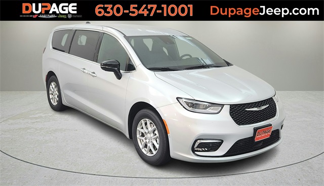 2026 Chrysler Pacifica Select's photo