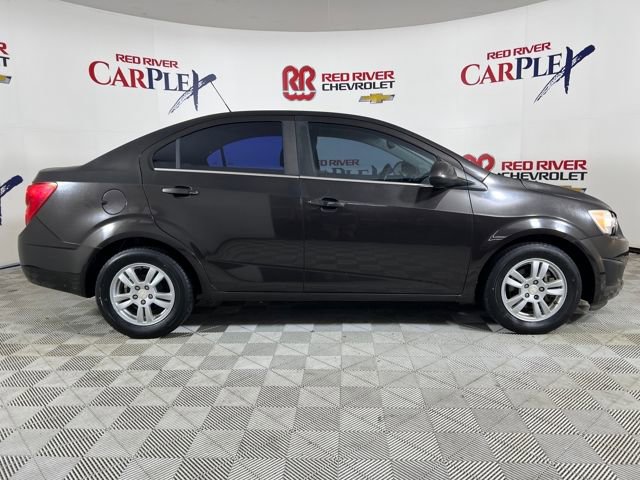2015 Chevrolet Sonic LT photo 8