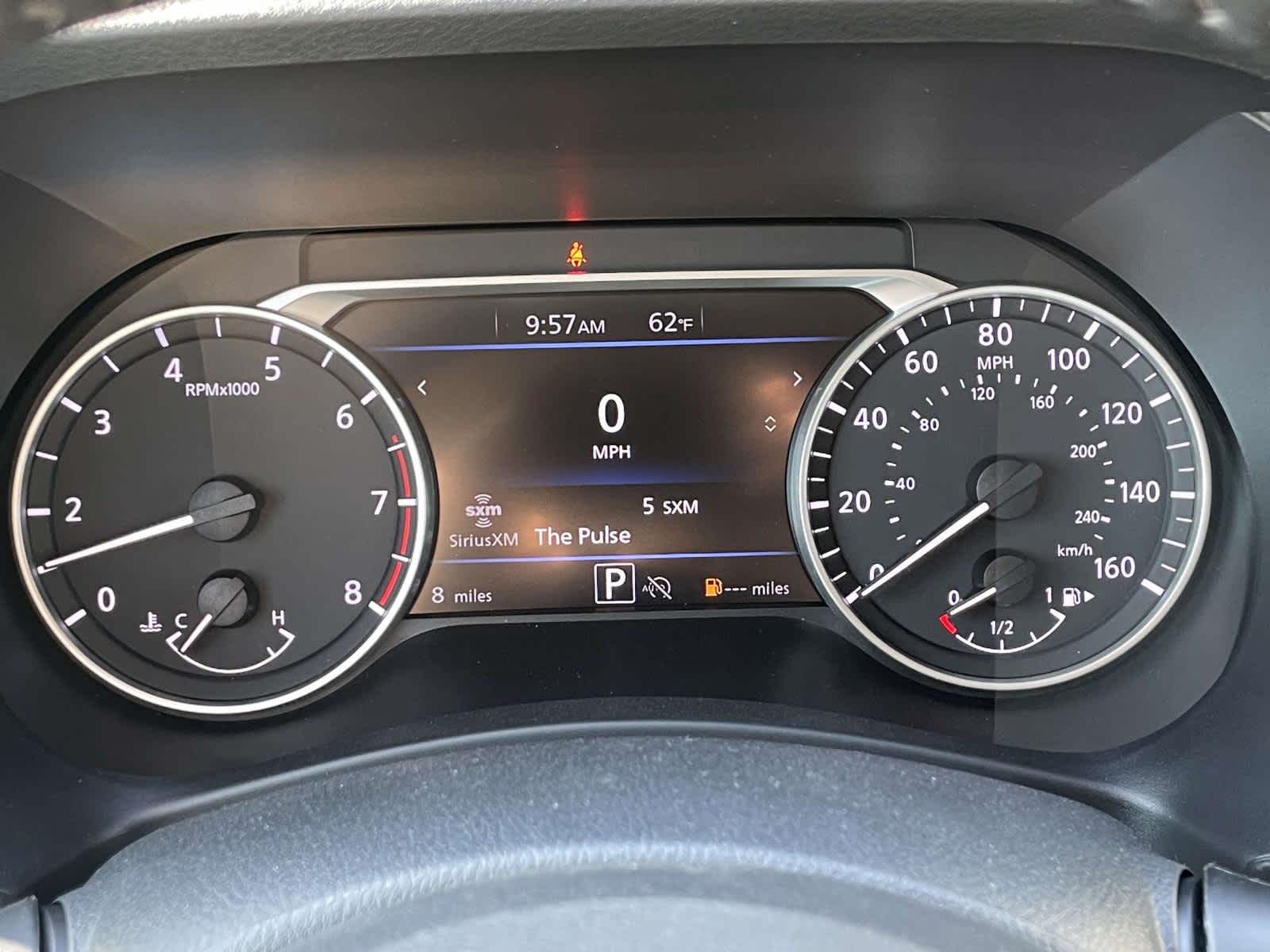 2025 Nissan Sentra SV photo 28