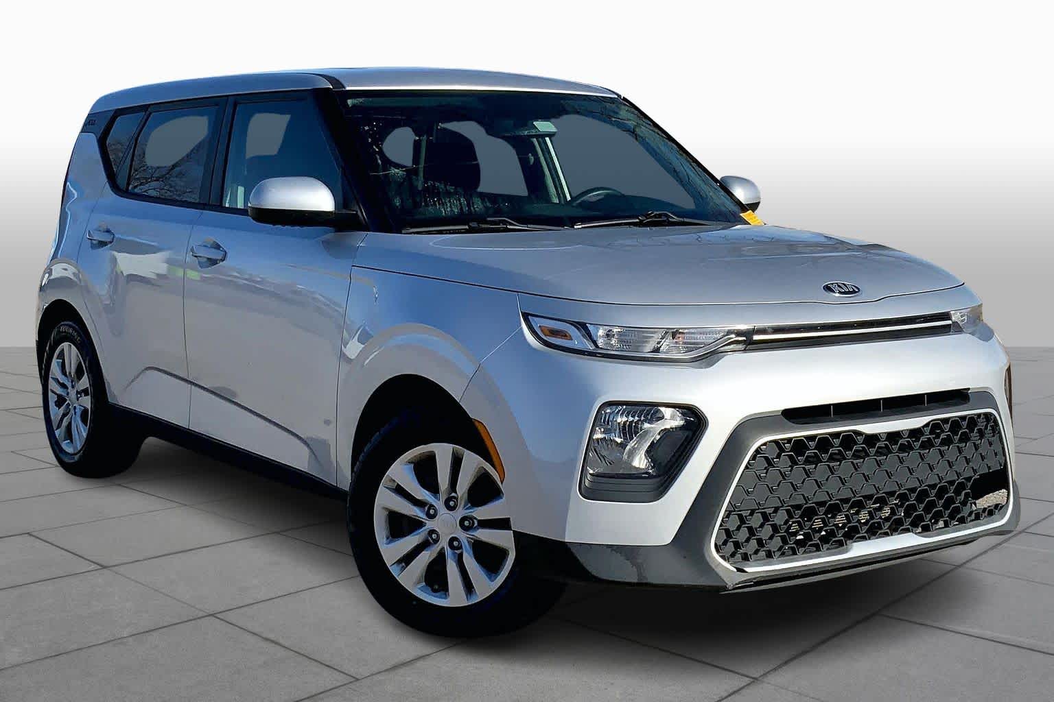 Used 2020 Kia Soul LX with VIN KNDJ23AU4L7102303 for sale in Kansas City