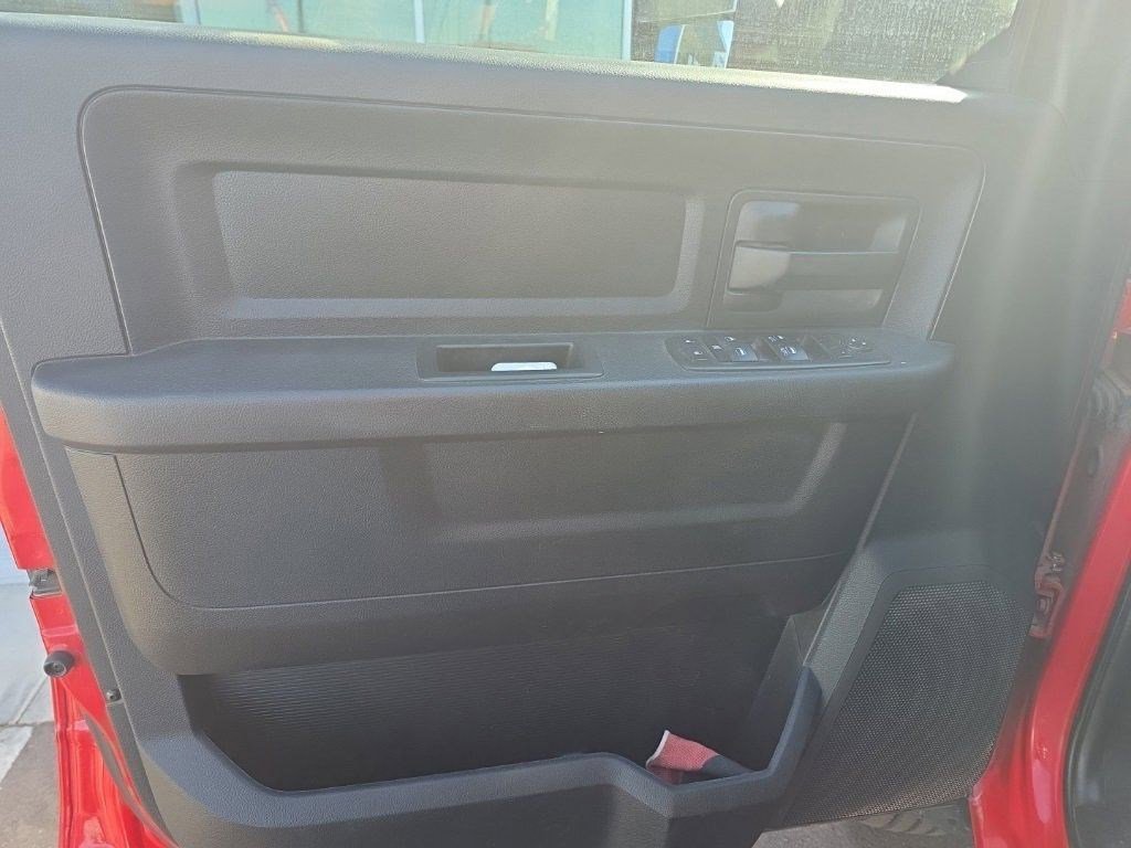 2017 Ram 5500 Tradesman photo 4