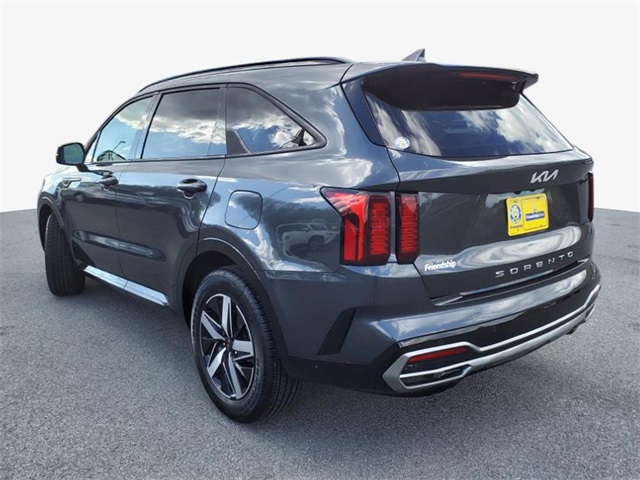 2022 Kia Sorento S photo 3