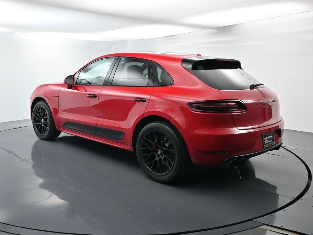 2018 Porsche Macan GTS photo 2