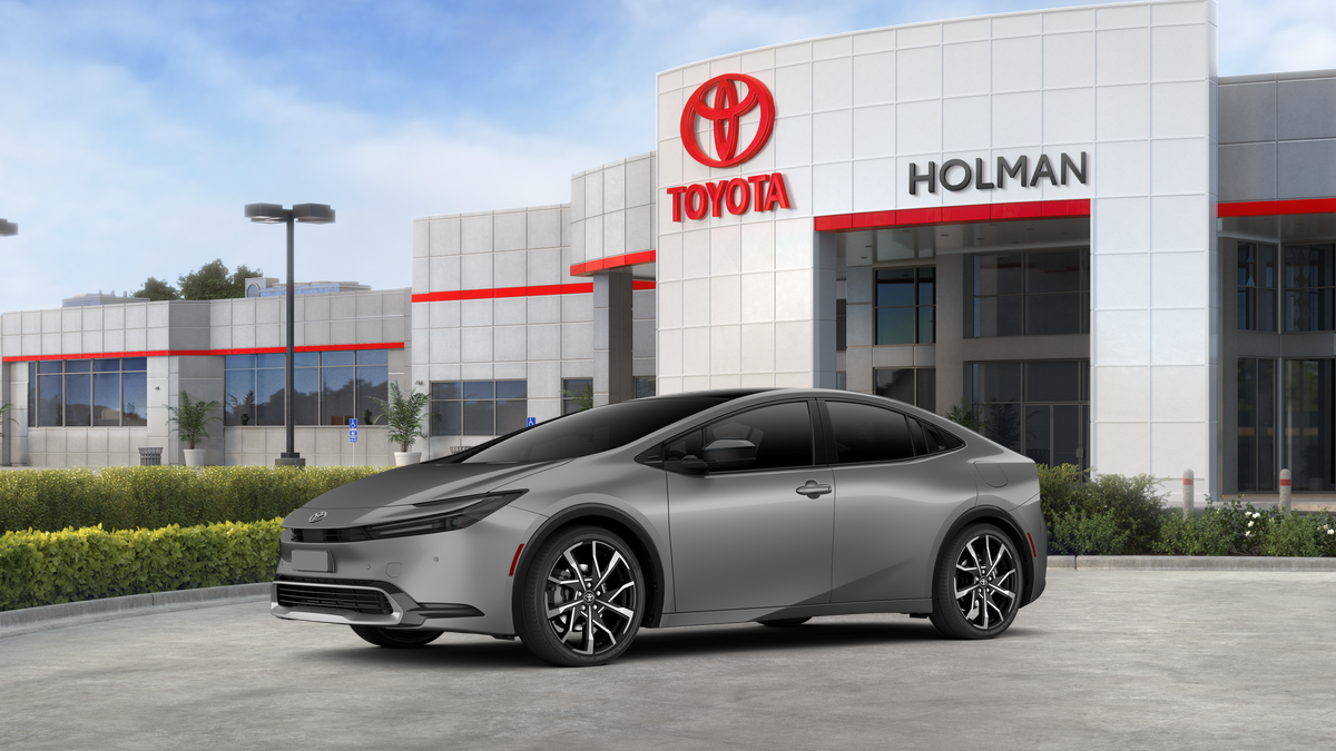 2026 Toyota Prius Plug-in Hybrid XSE photo 2