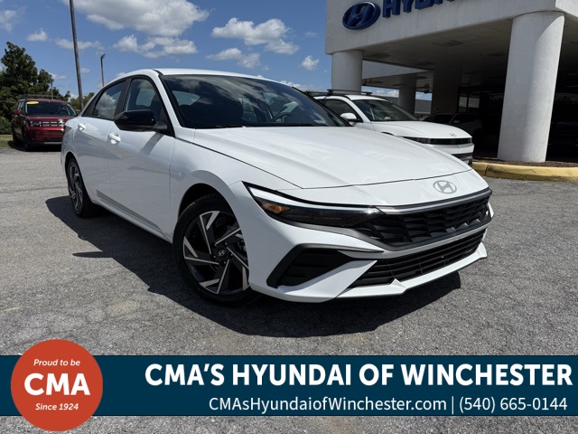 2025 Hyundai Elantra SEL's photo