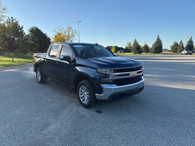 2019 Chevrolet Silverado 1500 LT photo 3