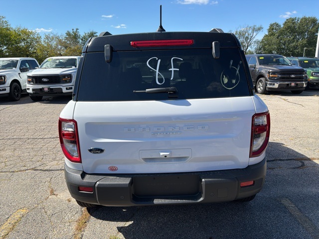2025 Ford Bronco Sport Outer Banks photo 4