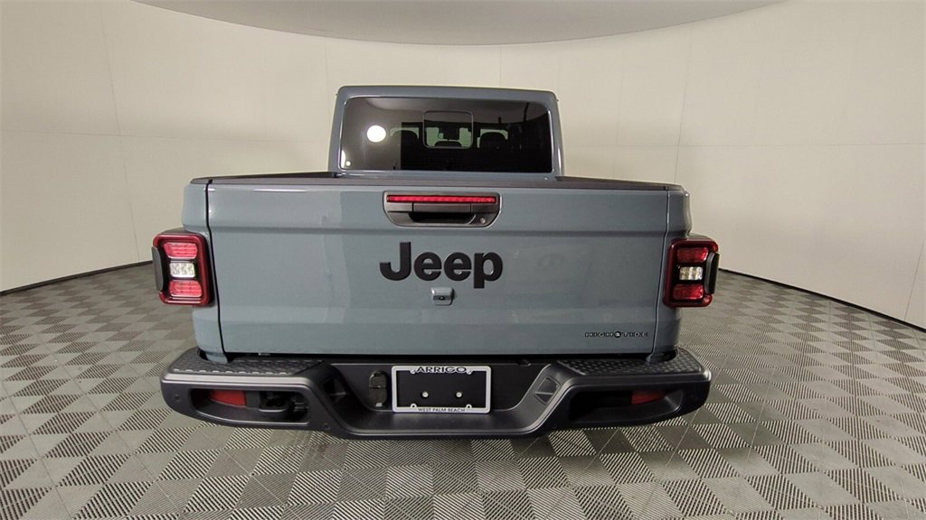 2025 Jeep Gladiator Sport photo 4