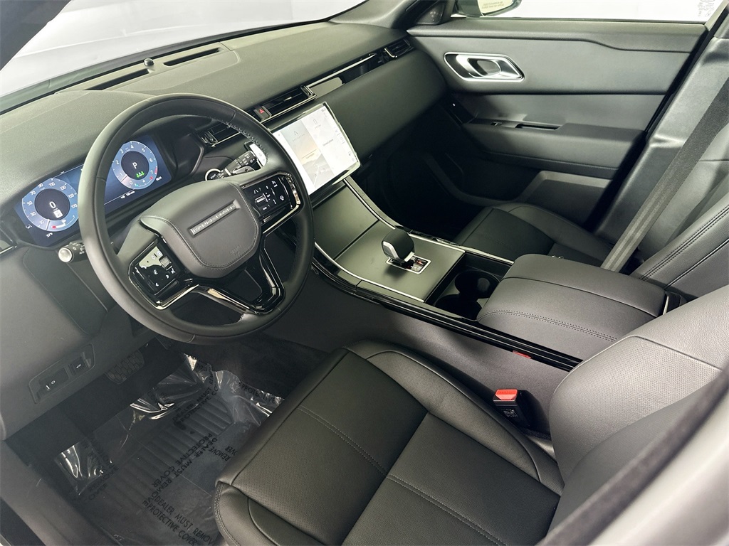 2026 Land Rover Range Rover Velar S photo 10