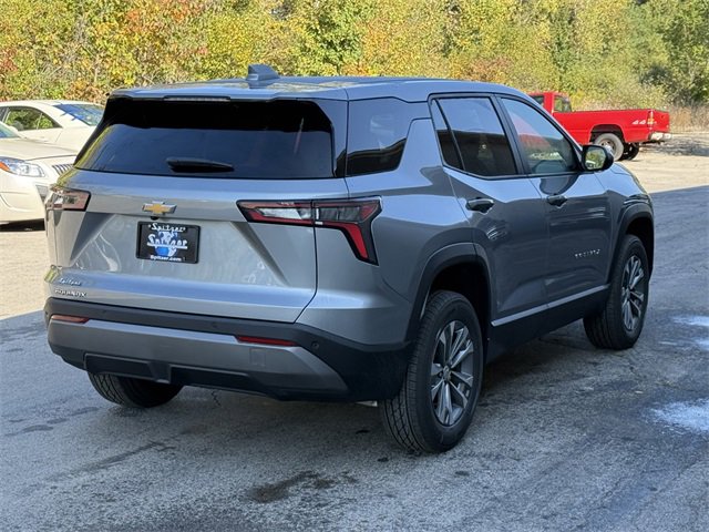 2026 Chevrolet Equinox LT photo 4