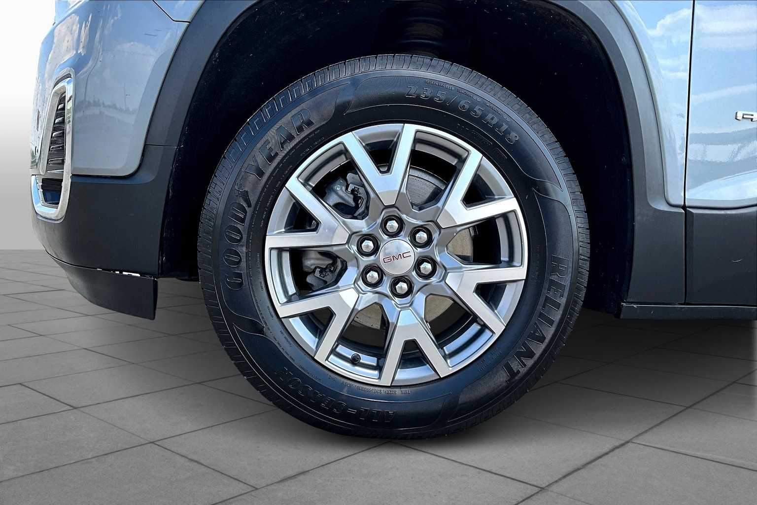 2022 Gmc Acadia SLT photo 10