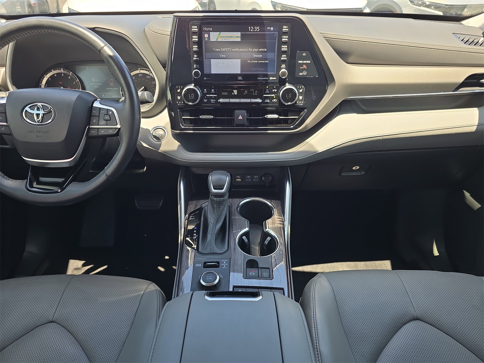 2022 Toyota Highlander Limited photo 9