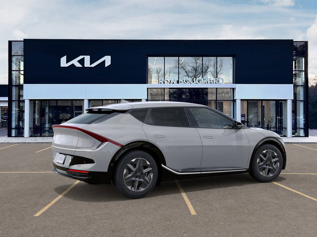 2025 Kia EV6 Light photo 5