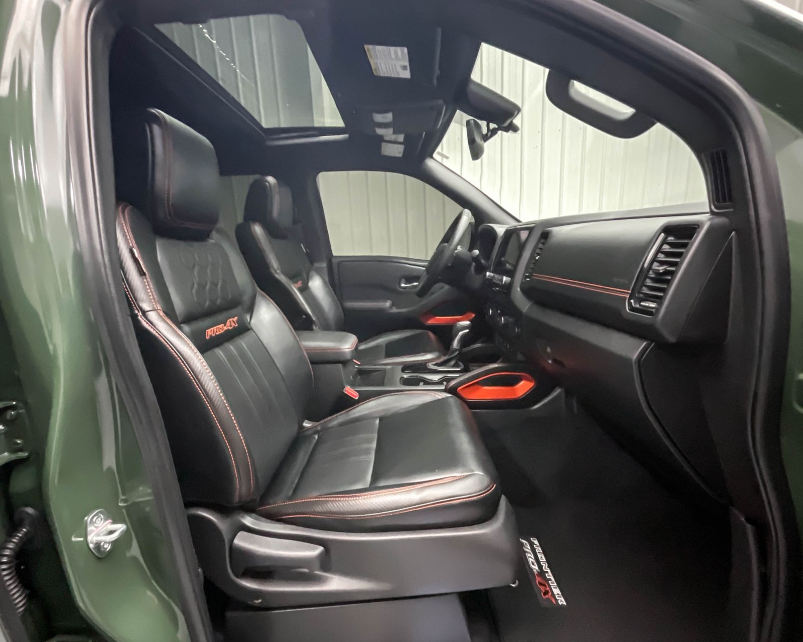 2023 Nissan Frontier PRO-4X photo 15