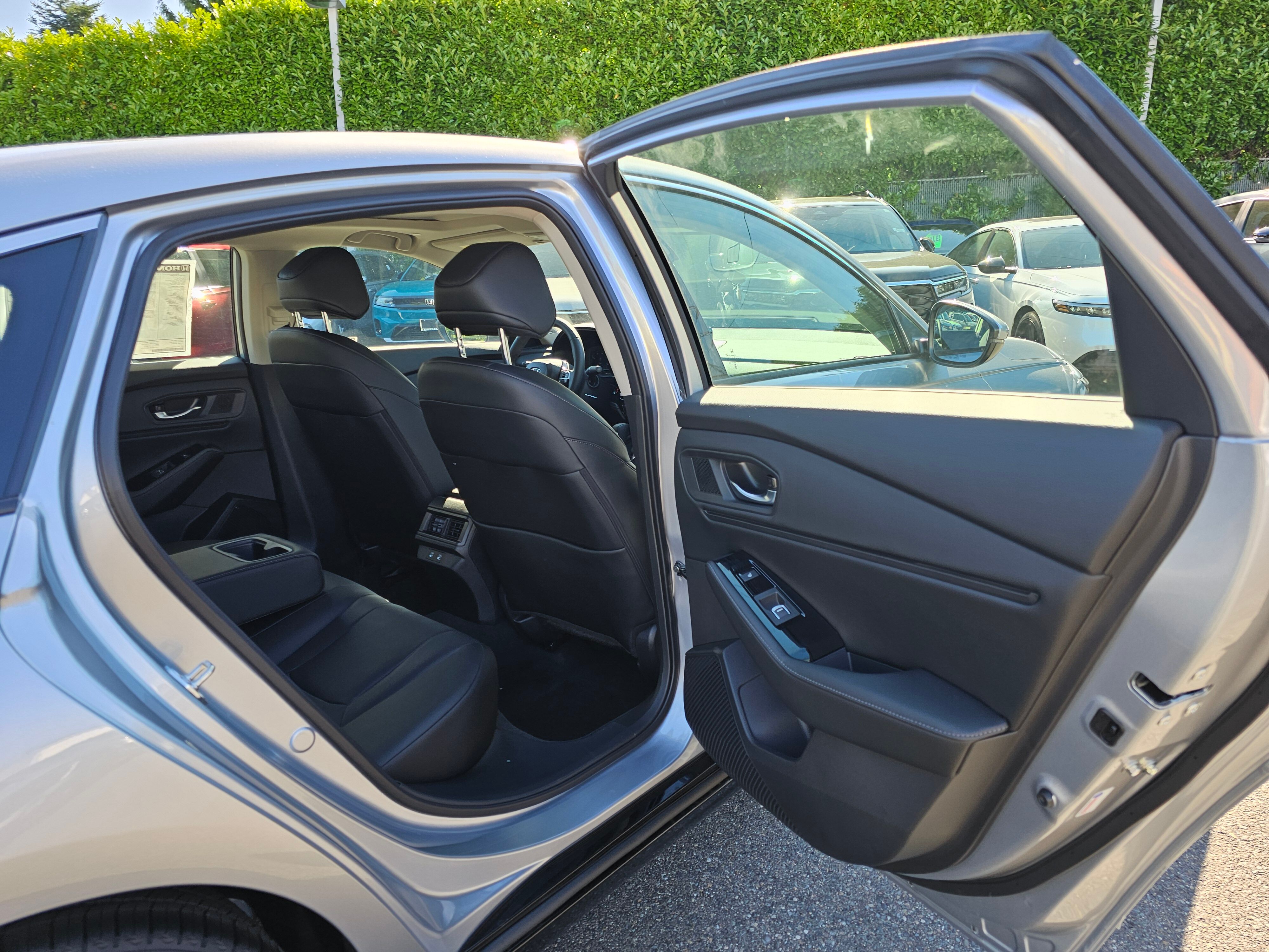 2025 Honda Accord Hybrid Touring photo 6