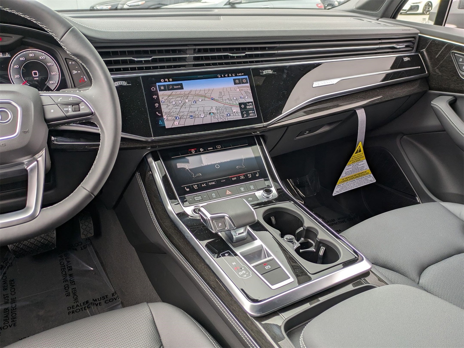 2025 Audi Q7 55 Premium Plus photo 4