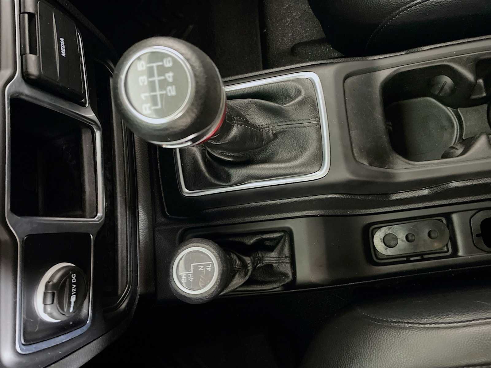 2020 Jeep Gladiator Sport photo 12