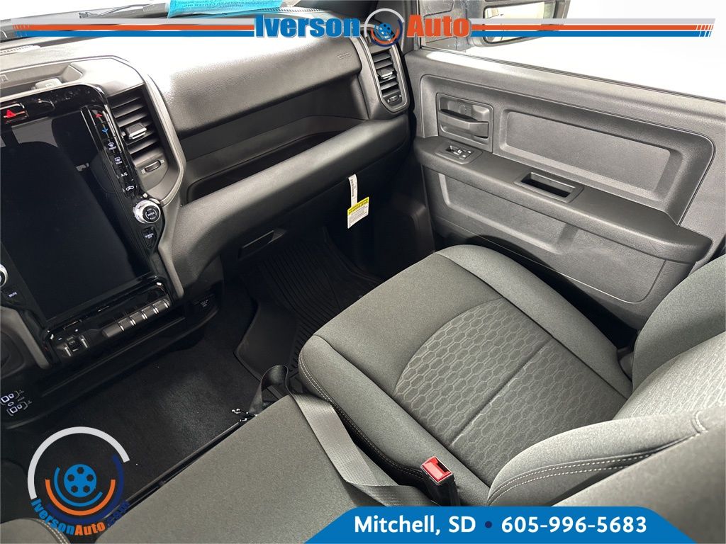 2025 Ram 2500 Tradesman photo 25