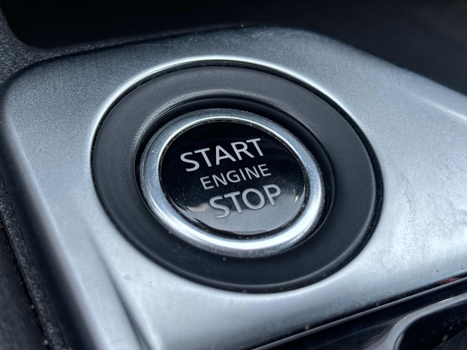 2023 Nissan Sentra SV photo 17