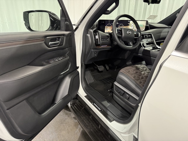 2026 Nissan Armada Platinum photo 8
