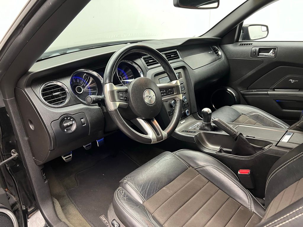 2014 Ford Mustang GT Premium photo 4