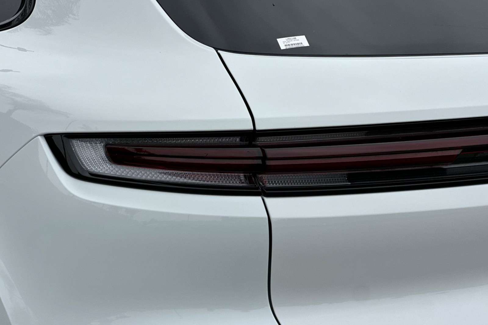 2025 Porsche Cayenne Turbo photo 38