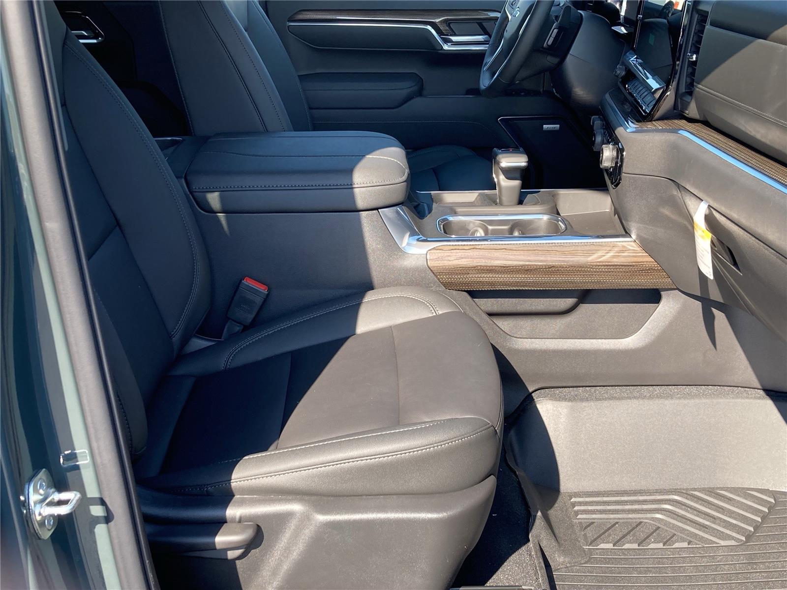 2026 Chevrolet Silverado 1500 LT Trail Boss photo 32