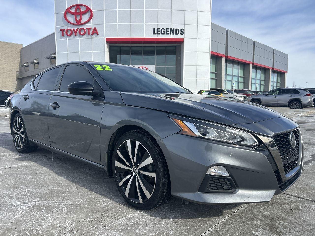 2022 Nissan Altima SR