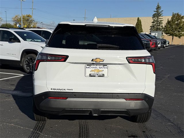 2026 Chevrolet Equinox LT photo 3