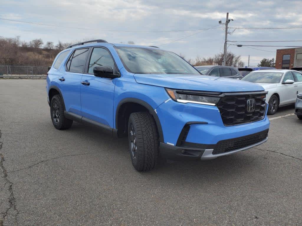 New 2025 Honda Pilot SUV in Lynn #H252600 | Kelly Honda